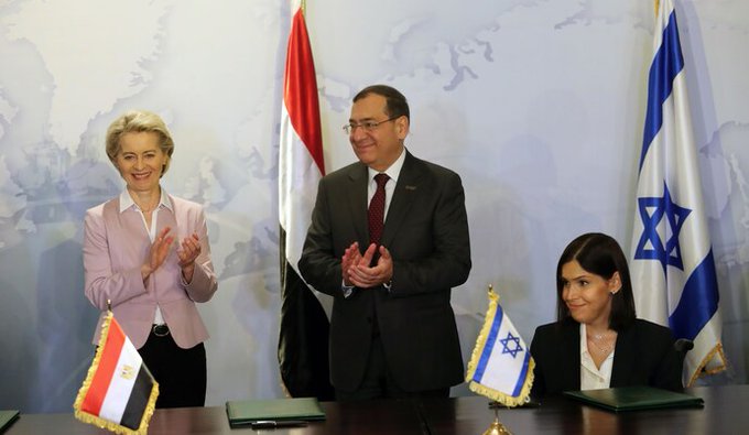 イスラエル、エジプト、EUでエネルギー供給の覚書に調印